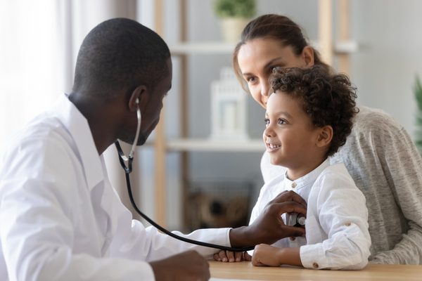 medecins-:-du-nouveau-pour-la-visite-medicale-des-enfants